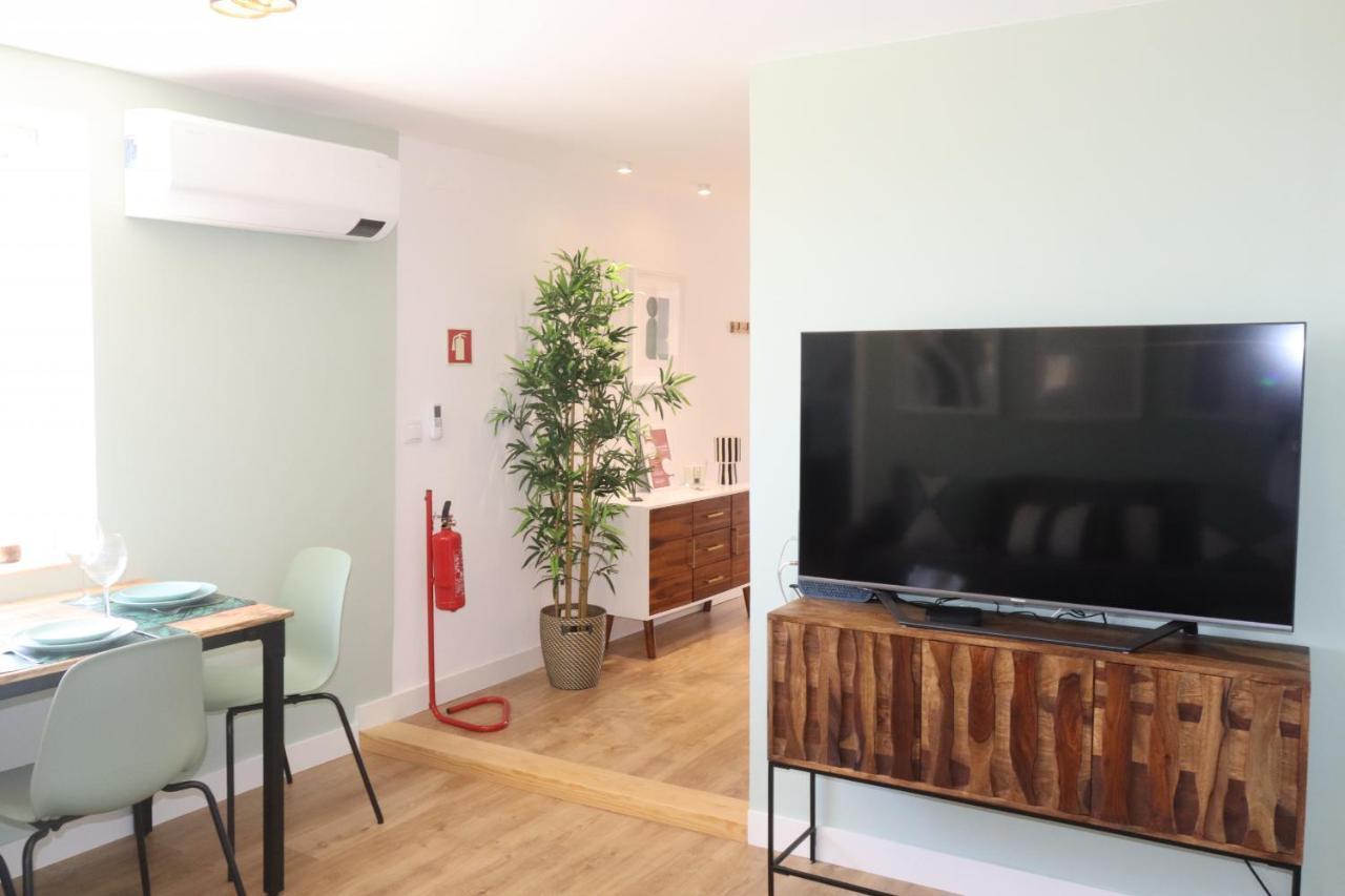Lisbon, T2 Renewed Duplex With River View, Beato, Lejlighed