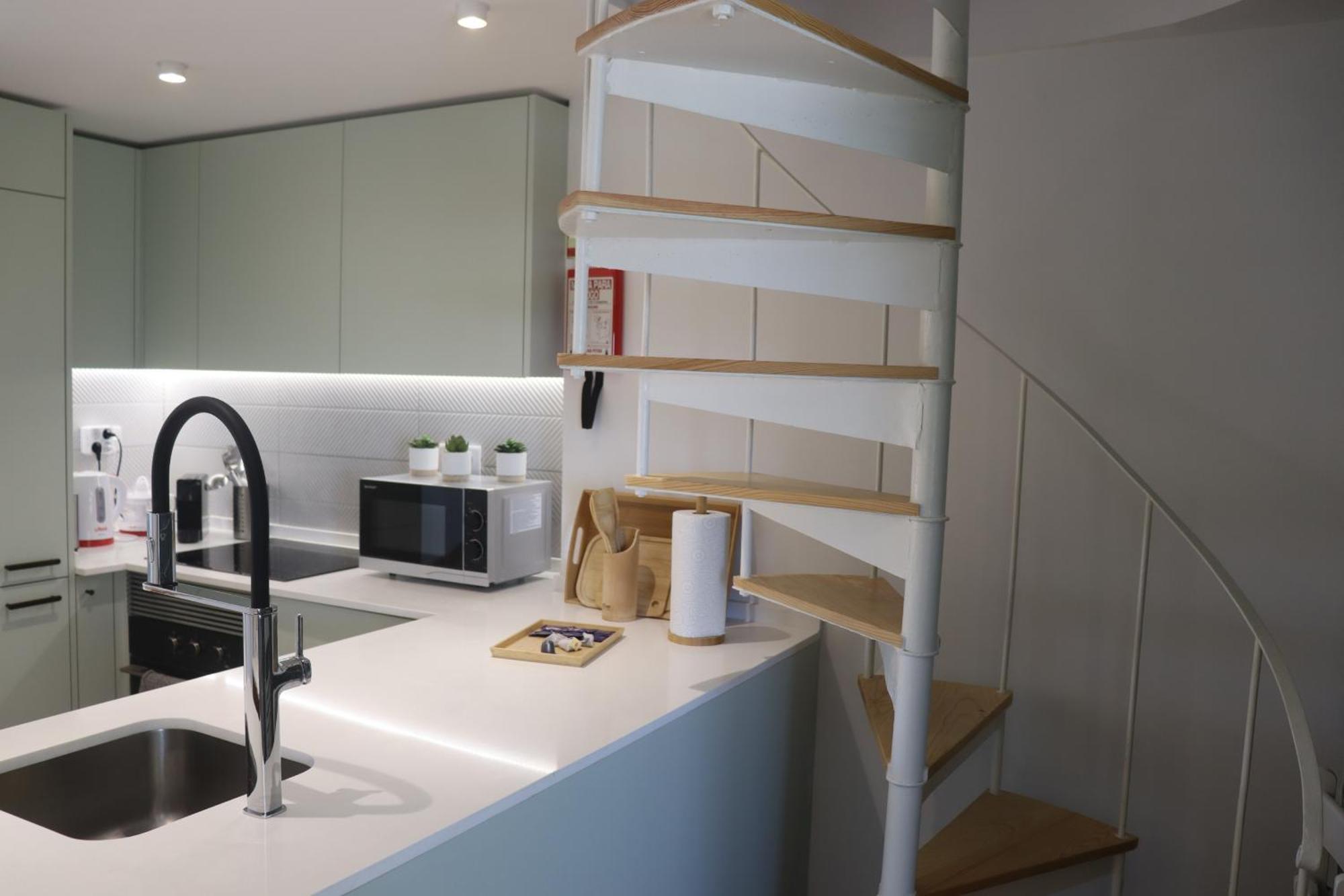 Lejlighed Lisbon, T2 Renewed Duplex With River View, Beato,
