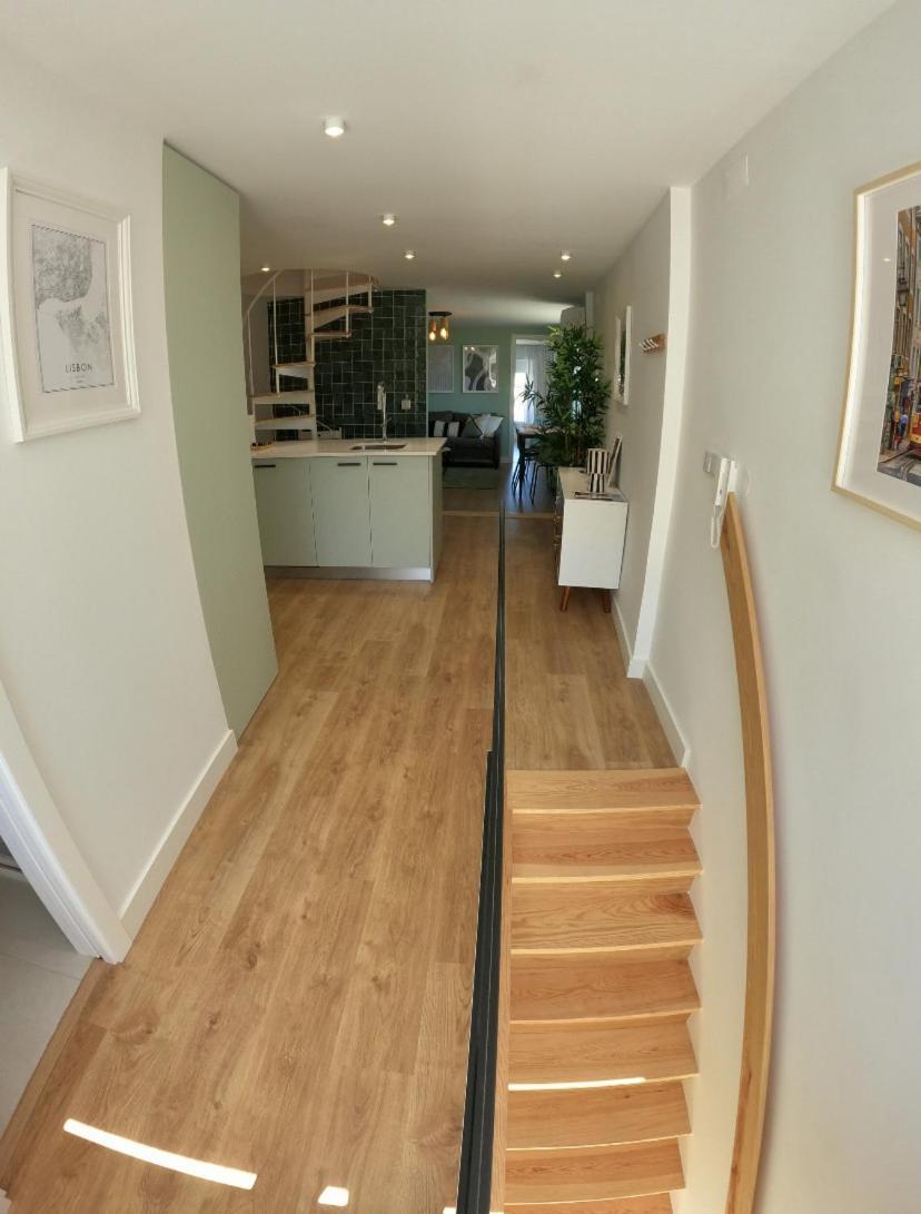 Lejlighed Lisbon, T2 Renewed Duplex With River View, Beato, *