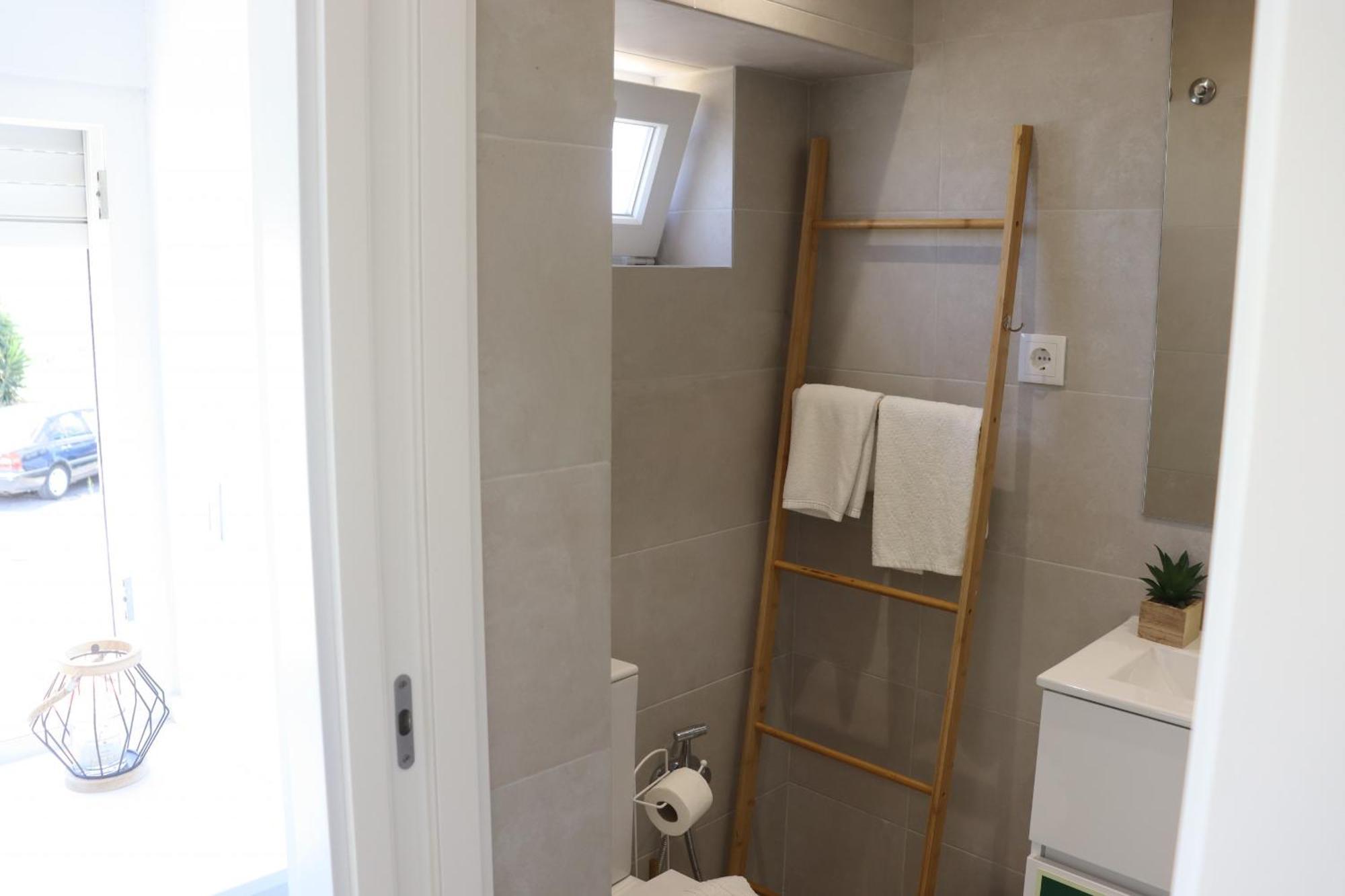 Lejlighed Lisbon, T2 Renewed Duplex With River View, Beato,
