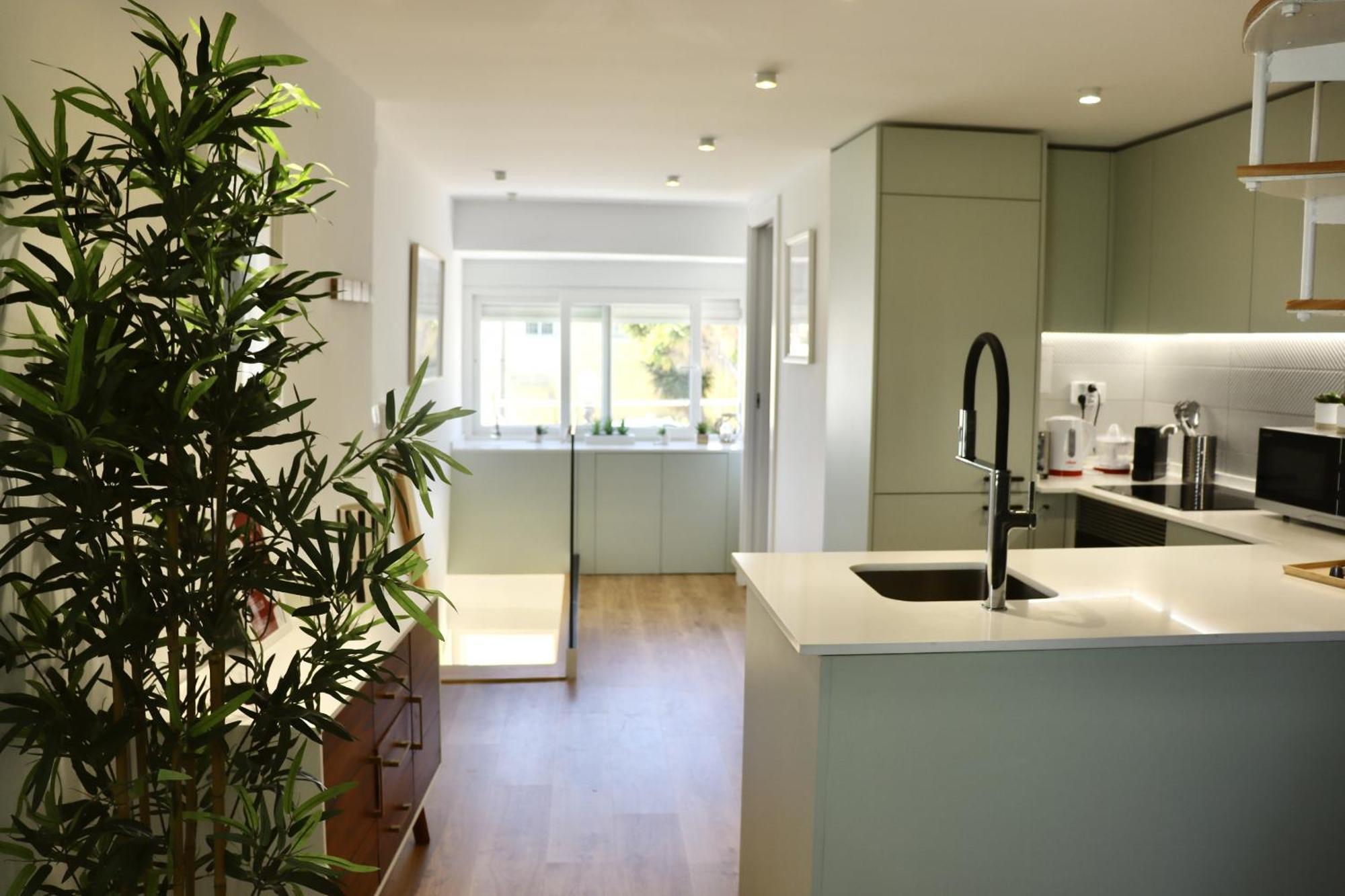 Lejlighed Lisbon, T2 Renewed Duplex With River View, Beato, *